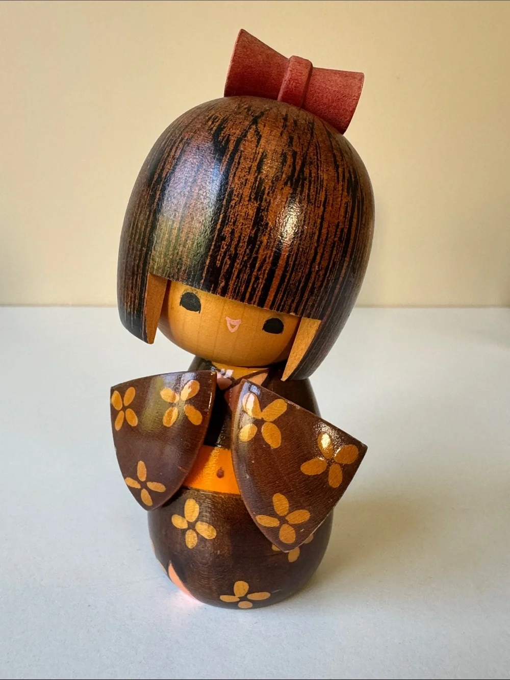 Bundle of 3 Hand Painted Vintage Japanese Kokeshi Dolls - Natural Wood - Picture 2 of 14